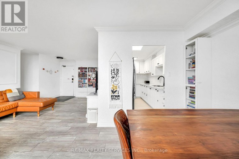 1701 - 180 MARKHAM ROAD, Toronto (Scarborough Village), Ontario, M1M2Z9