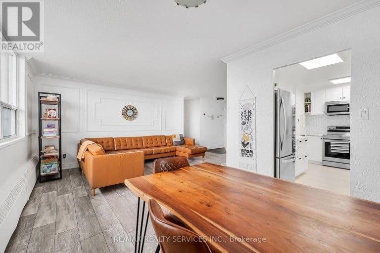 1701 - 180 MARKHAM ROAD, Toronto (Scarborough Village), Ontario, M1M2Z9