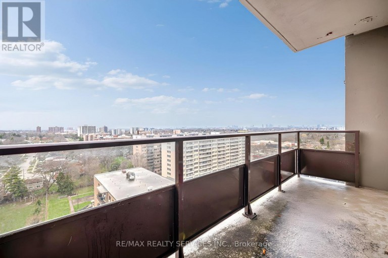 1701 - 180 MARKHAM ROAD, Toronto (Scarborough Village), Ontario, M1M2Z9