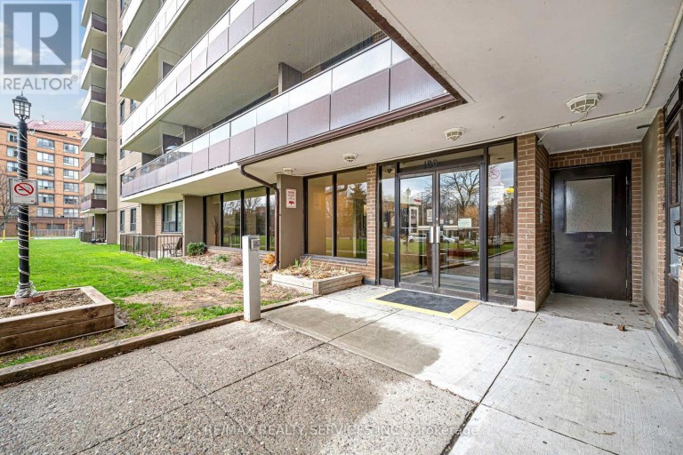 1701 - 180 MARKHAM ROAD, Toronto (Scarborough Village), Ontario, M1M2Z9