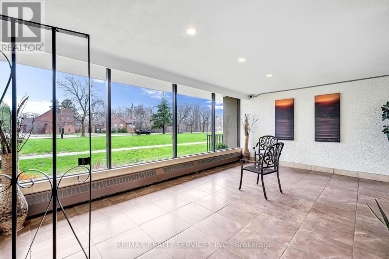 1701 - 180 MARKHAM ROAD, Toronto (Scarborough Village), Ontario, M1M2Z9