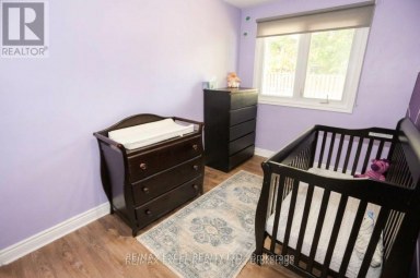 44 LINDSAY AVENUE Newmarket (Bristol-London) Ontario photo 10