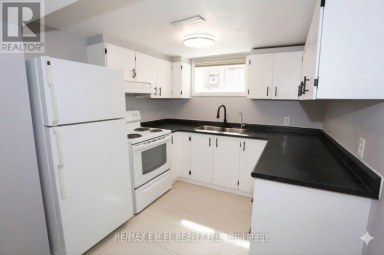 44 LINDSAY AVENUE Newmarket (Bristol-London) Ontario photo 14
