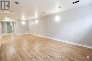 44 LINDSAY AVENUE Newmarket (Bristol-London) Ontario photo 16