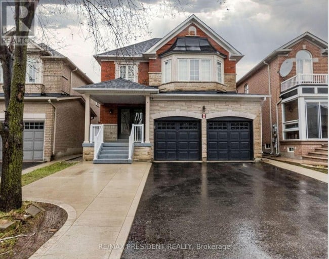 8 RIVER HEIGHTS DRIVE, Brampton (Bram East), Ontario, L6P2M9