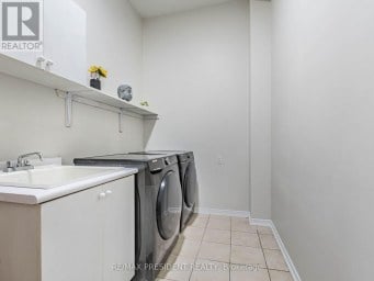 8 RIVER HEIGHTS DRIVE Brampton (Bram East) Ontario photo 32