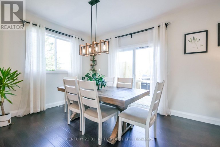 1289 MUSKOKA ROAD 117 ROAD, Bracebridge (Macaulay), Ontario, P1L1W9