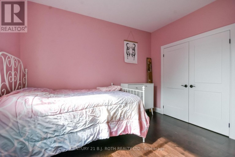 1289 MUSKOKA ROAD 117 ROAD, Bracebridge (Macaulay), Ontario, P1L1W9