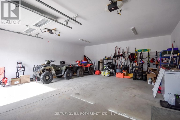 1289 MUSKOKA ROAD 117 ROAD, Bracebridge (Macaulay), Ontario, P1L1W9