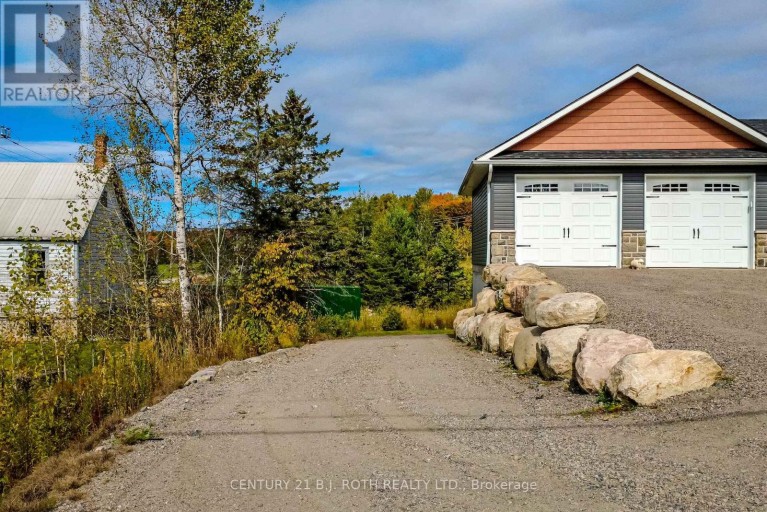 1289 MUSKOKA ROAD 117 ROAD, Bracebridge (Macaulay), Ontario, P1L1W9