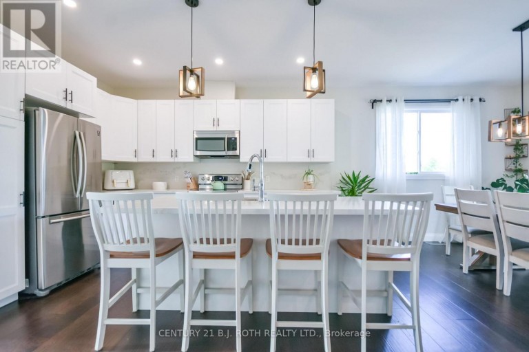 1289 MUSKOKA ROAD 117 ROAD, Bracebridge (Macaulay), Ontario, P1L1W9