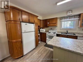 250 STEPHENSON RD 12 WEST ROAD W Huntsville (Stephenson) Ontario photo 10