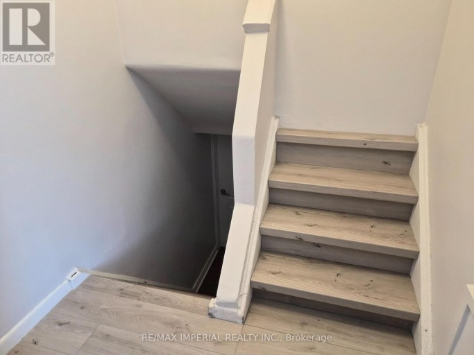 262 MCCONVEY DRIVE, Richmond Hill (Crosby), Ontario, L4C3K2