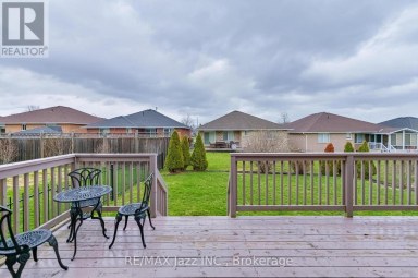 33 ASHWOOD CRESCENT Greater Napanee (Greater Napanee) Ontario photo 17