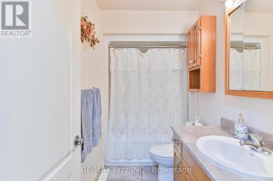 33 ASHWOOD CRESCENT Greater Napanee (Greater Napanee) Ontario photo 20