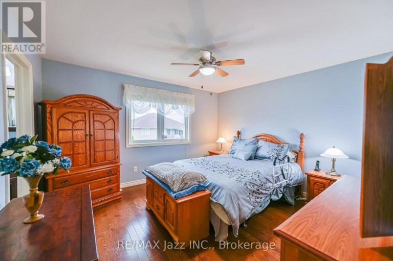 33 ASHWOOD CRESCENT, Greater Napanee (Greater Napanee), Ontario, K7R3L1