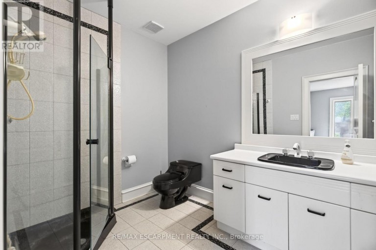 1019 SCENIC DRIVE, Hamilton (Mountview), Ontario, L9C1H8