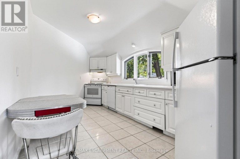 1019 SCENIC DRIVE, Hamilton (Mountview), Ontario, L9C1H8