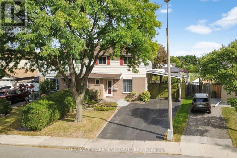 204 BIRCHCLIFFE CRESCENT, Hamilton (Berrisfield), Ontario, L8T4K9