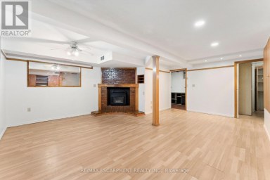 204 BIRCHCLIFFE CRESCENT Hamilton (Berrisfield) Ontario photo 34