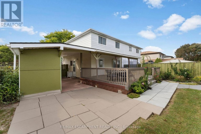 204 BIRCHCLIFFE CRESCENT, Hamilton (Berrisfield), Ontario, L8T4K9