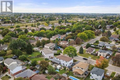 204 BIRCHCLIFFE CRESCENT Hamilton (Berrisfield) Ontario photo 48