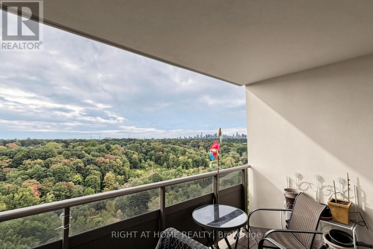 1116 - 15 VICORA LINKWAY, Toronto (Flemingdon Park), Ontario, M3C1A8