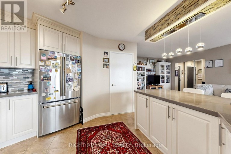 1116 - 15 VICORA LINKWAY, Toronto (Flemingdon Park), Ontario, M3C1A8