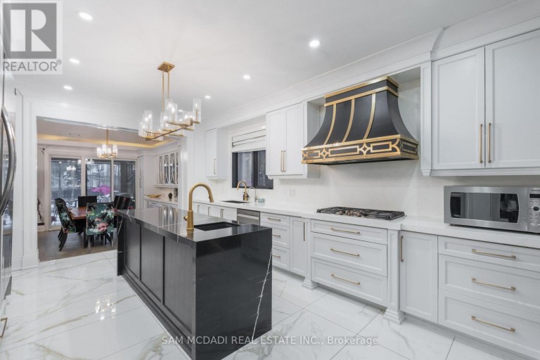 1540 MISSISSAUGA ROAD, Mississauga (Lorne Park), Ontario, L5H2K1