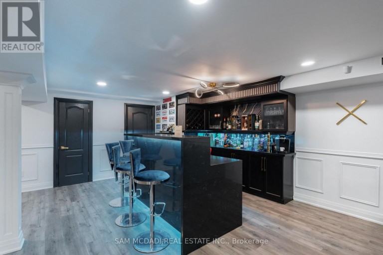 1540 MISSISSAUGA ROAD, Mississauga (Lorne Park), Ontario, L5H2K1