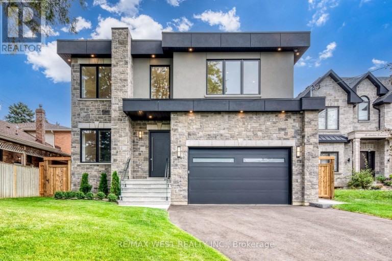 3 AMBER CRESCENT, Toronto (Maple Leaf), Ontario, M6L2R5