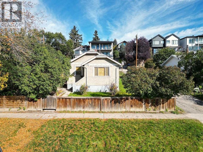 942 5 Avenue NE, Calgary, Alberta, T2E0L4