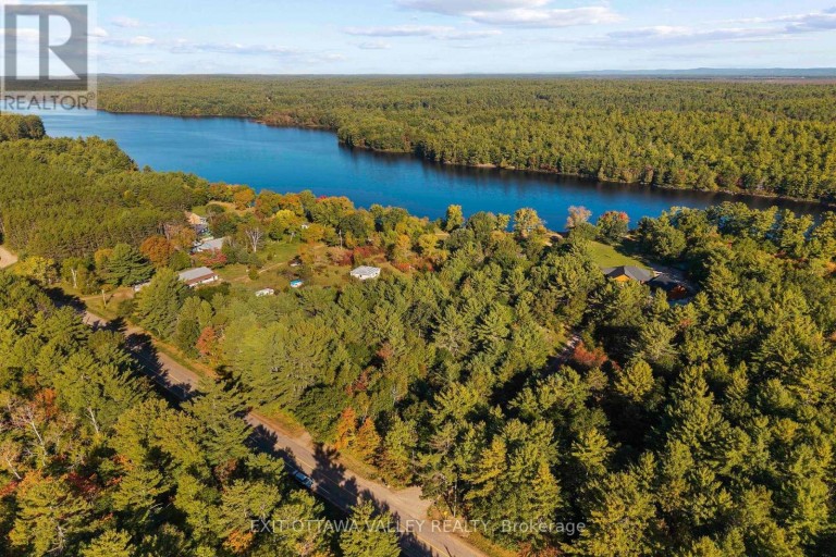 1060b Rantz Road, Petawawa, Ontario (id X13842032)
