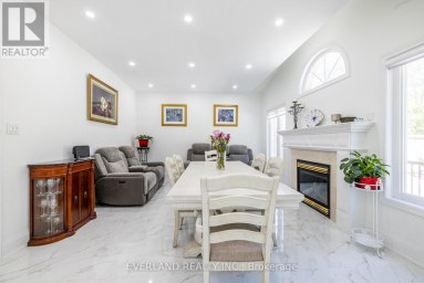 10 MEGARRY COURT Richmond Hill (Devonsleigh) Ontario photo 13