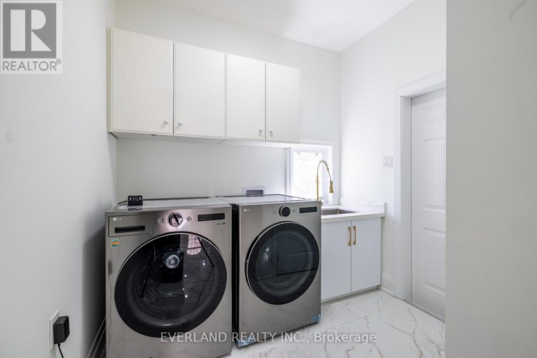 10 MEGARRY COURT, Richmond Hill (Devonsleigh), Ontario, L4S2S3