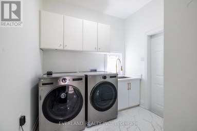 10 MEGARRY COURT Richmond Hill (Devonsleigh) Ontario photo 16