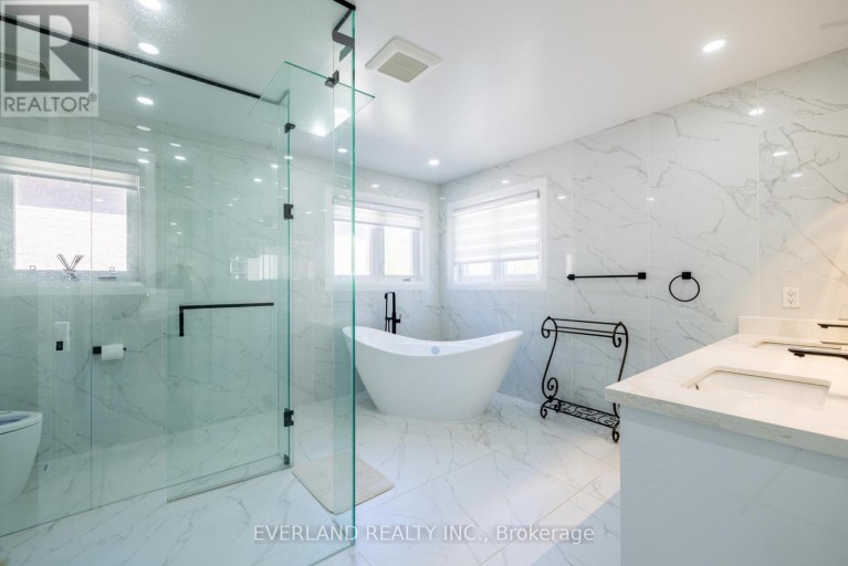 10 MEGARRY COURT, Richmond Hill (Devonsleigh), Ontario, L4S2S3