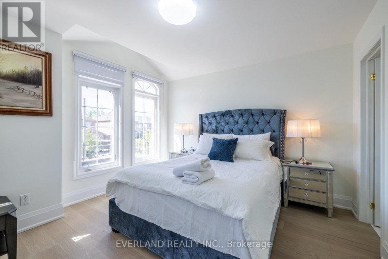 10 MEGARRY COURT, Richmond Hill (Devonsleigh), Ontario, L4S2S3