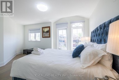 10 MEGARRY COURT Richmond Hill (Devonsleigh) Ontario photo 22
