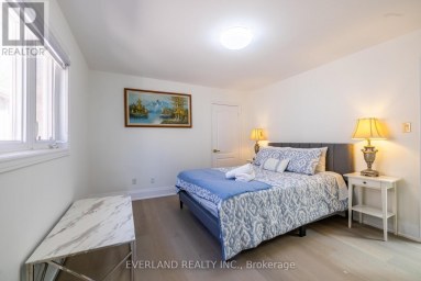 10 MEGARRY COURT Richmond Hill (Devonsleigh) Ontario photo 25