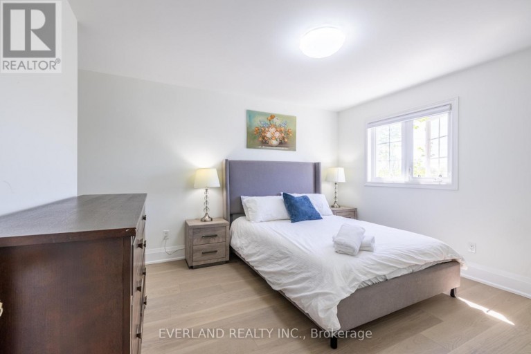 10 MEGARRY COURT, Richmond Hill (Devonsleigh), Ontario, L4S2S3