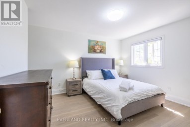 10 MEGARRY COURT Richmond Hill (Devonsleigh) Ontario photo 26