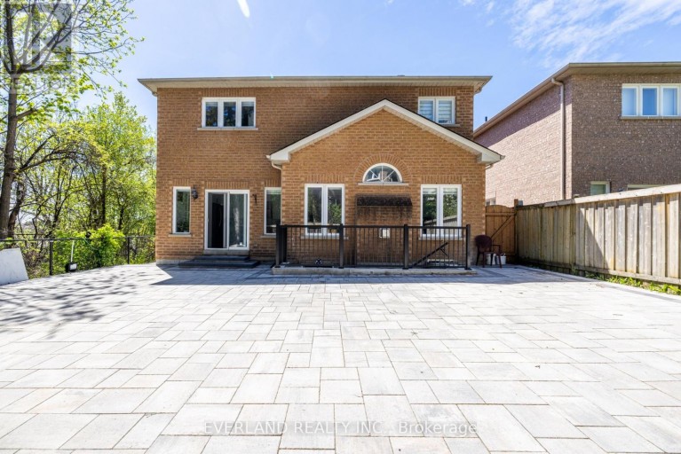10 MEGARRY COURT, Richmond Hill (Devonsleigh), Ontario, L4S2S3