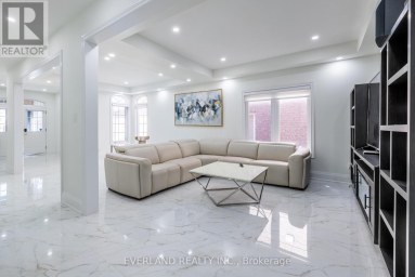 10 MEGARRY COURT Richmond Hill (Devonsleigh) Ontario photo 7