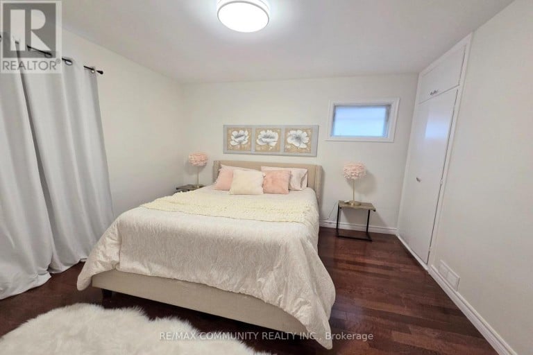 93 WARINGSTOWN DRIVE, Toronto (Wexford-Maryvale), Ontario, M1R4H5