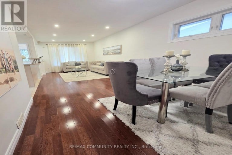 93 WARINGSTOWN DRIVE, Toronto (Wexford-Maryvale), Ontario, M1R4H5