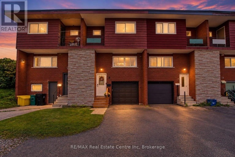 9 GREENBROOK DRIVE, Kitchener, Ontario, N2M4J5
