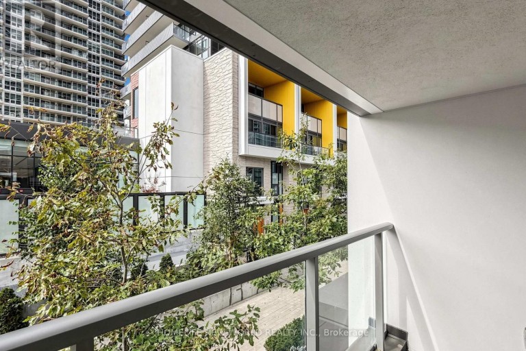 TH15 - 113 MCMAHON DRIVE, Toronto (Bayview Village), Ontario, M2K0E3