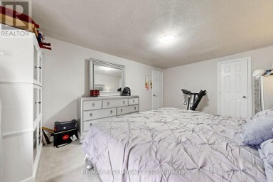 24 REDHEUGH CRESCENT Toronto (Steeles) Ontario photo 30