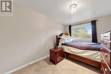24 REDHEUGH CRESCENT Toronto (Steeles) Ontario photo 35